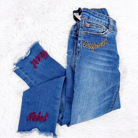Hudson Girls Raw Hem Embroidered Best friend Rebel Heart Jeans Size 6X - Picture 9 of 9